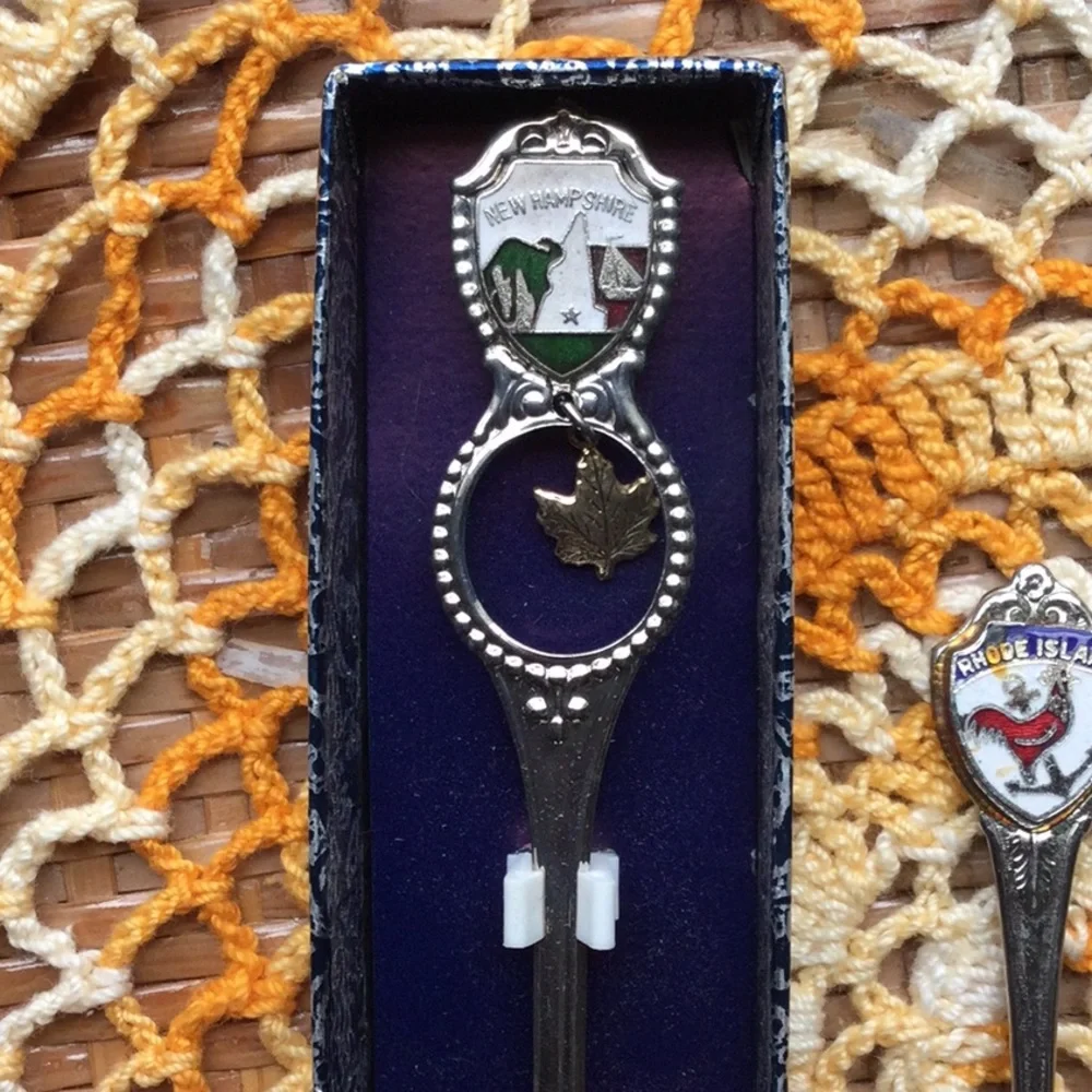 3 for 10🍀Collector state spoons